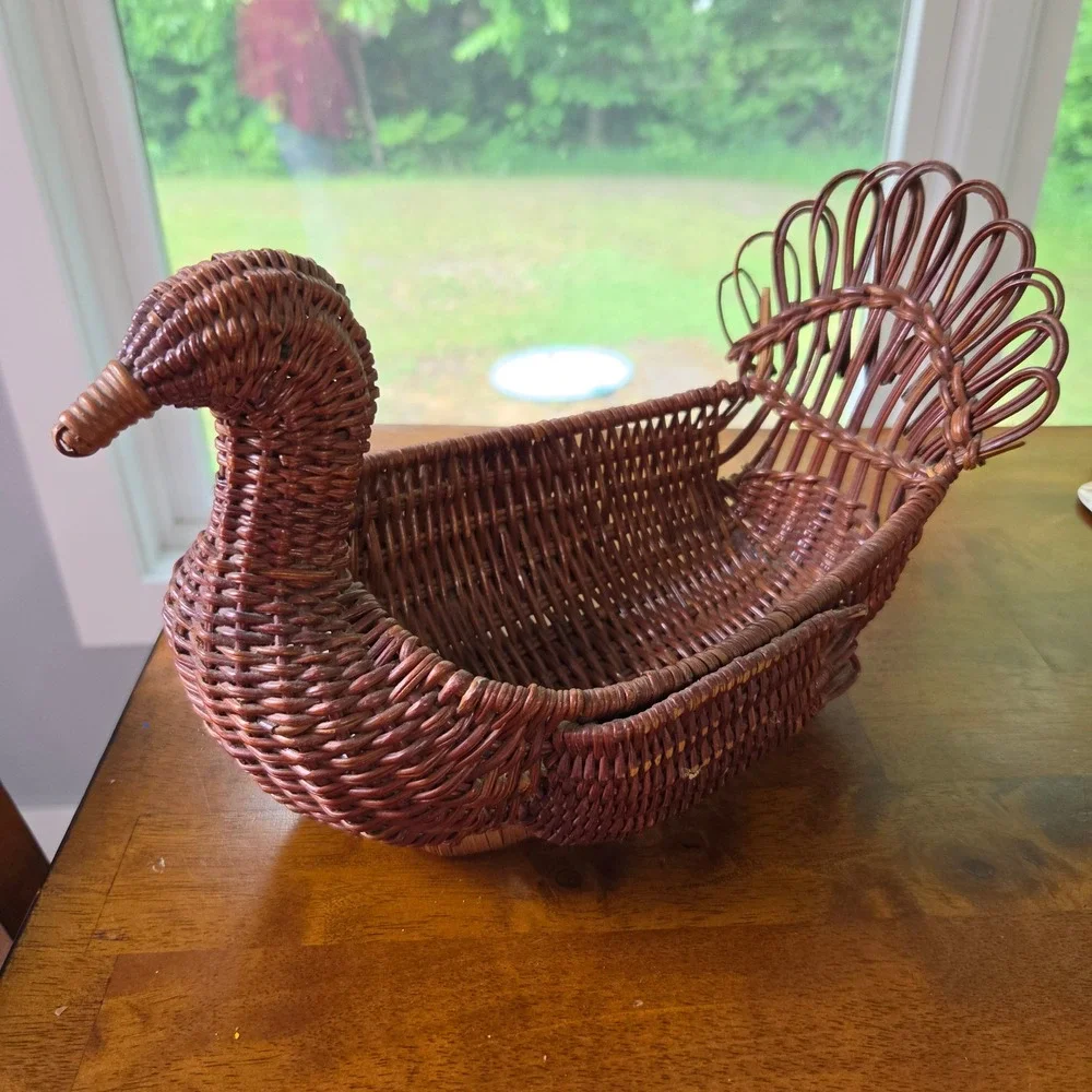 Vintage Wicker Turkey Bird Basket Brown Farmhouse‎ Thanksgiving Decor